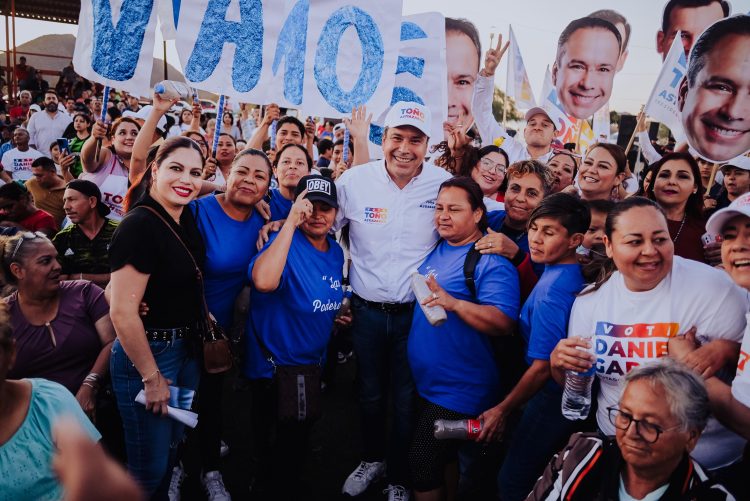 El 2 de junio hermosillenses decidirán entre continuar los cambios o regresar al pasado: Toño Astiazarán