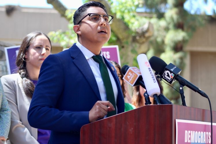 ‘Mantuvimos nuestra alma’: el Partido Republicano sigue bloqueando la derogación de la prohibición del aborto en Arizona