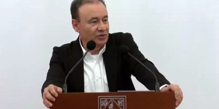 Defiende y explica Gobernador Alfonso Durazo tren en Nogales y puerto de Guaymas de ‘zopilotes’