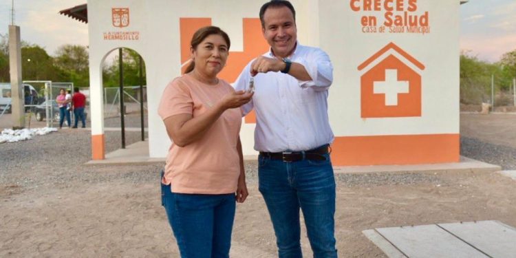 ENTREGA TOÑO ASTIAZARÁN SEGUNDA CASA DE SALUD, AHORA EN EJIDO SAN LUIS