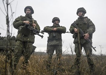 PUTIN PERMITE A LOS EXTRANJEROS SERVIR EN LAS FUERZAS ARMADAS RUSAS