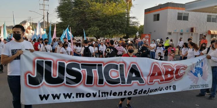 Ofrece ADM a familias ABC construcción de memorial