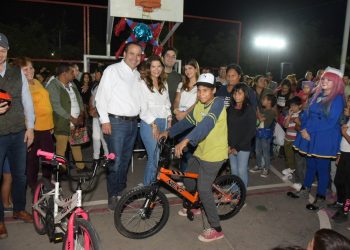 CONVIVEN ANTÓNIO ASTIAZARÁN Y PATTY RUIBAL EN EXITOSA POSADA CRECES LA CHOLLA&nbsp;