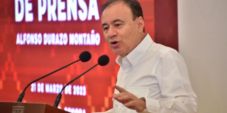 NIEGA GOBERNADOR VINCULACIÓN CON GENARO GARCÍA LUNA