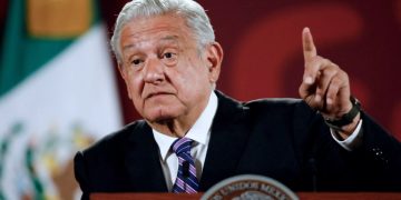 REVÉS DE LA CORTE AL PLAN B ELECTORAL, PARA “DEFENDER INTERESES DE MINORÍA RAPAZ”: AMLO