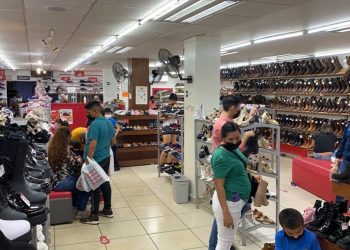 Comercios  del centro mantendrán uso de cubrebocas