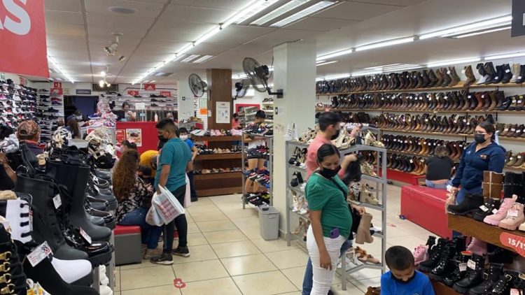 Comercios  del centro mantendrán uso de cubrebocas