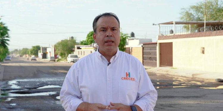 Anuncia Toño Astizarán el triple de trabajadores en plan emergente de bacheo