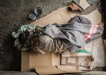 Cala frío a indigencia en Sonora