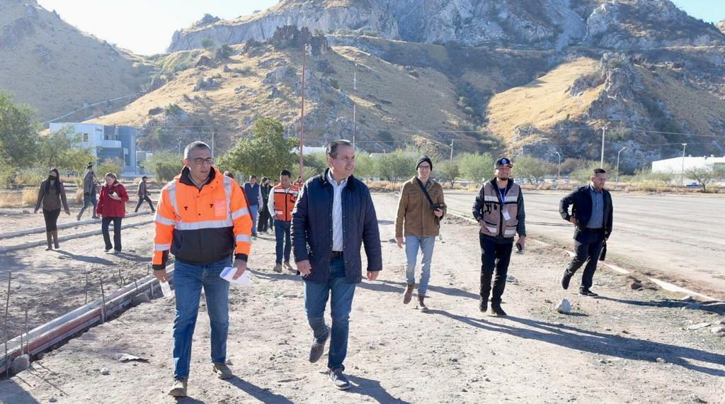 SUPERVISA ANTONIO ASTIAZARÁN OBRAS EN PROCESO&nbsp;