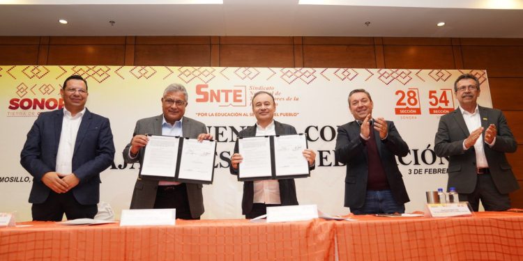 REACTIVA GOBERNADOR ALFONSO DURAZO PROGRAMA DE ESTIMULOS A DOCENTES&nbsp;