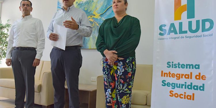 Presenta Toño Astiazarán Salud H, sistema de salud y pensiones para empleados municipales