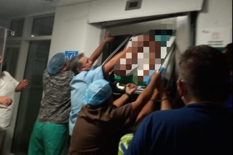 NIÑA MUERE PRENSADA EN ELEVADOR DEL IMSS EN PLAYA DEL CARMEN