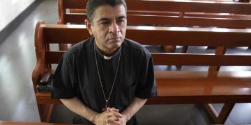 DEVUELVEN A LA CÁRCEL AL OBISPO NICARAGÜENSE ROLANDO ÁLVAREZ TRAS NEGARSE A SER EXILIADO
