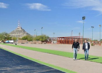 Avanza Ayuntamiento de Hermosillo en construcción del Campo 3 de béisbol en el Cárcamo