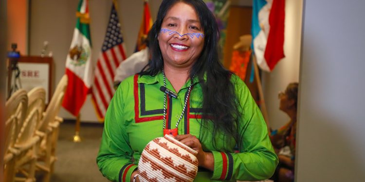 INAUGURAN EXPOSICIÓN DE ARTE INDÍGENA DE SONORA “MAAMPO YARI” EN ARIZONA