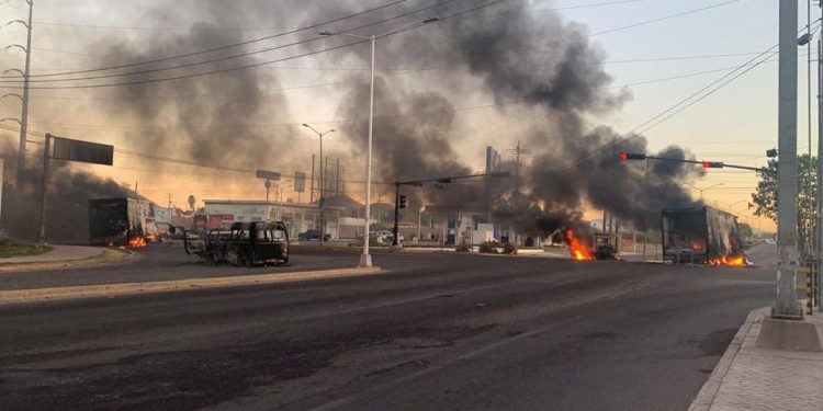 DETIENEN DE NUEVA CUENTA A OVIDIO GUZMÁN, HAY CAOS EN SINALOA