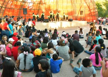 Festejan en la Víactiva a las niñas y niños de Hermosillo