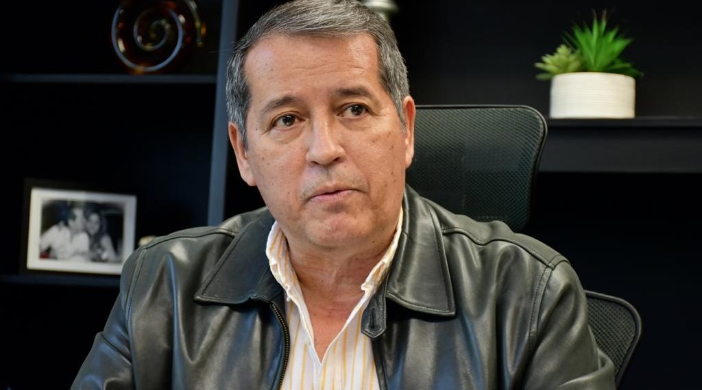 LLAMA SECRETARIO DEL AYUNTAMENTO A INICIAR TRÁMITE DE PRECARTILLA MILITAR
