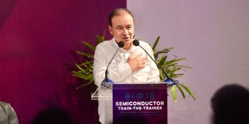 PROMOVEMOS LA ESPECIALIZACIÓN ACADÉMICA PARA EL DESARROLLO DEL PLAN SONORA EN LA JUVENTUD SONORENSE: ALFONSO DURAZO&nbsp;