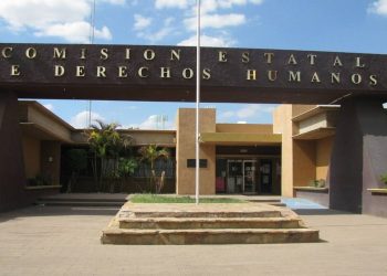 SOLICITA CEDH SONORA UN INFORME A LA FGJE SOBRE EL ACCIDENTE EN DONDE ATROPELLARON A DOS MENORES Y UNA MUJER EN LA COLONIA CUAHUTÉMOC