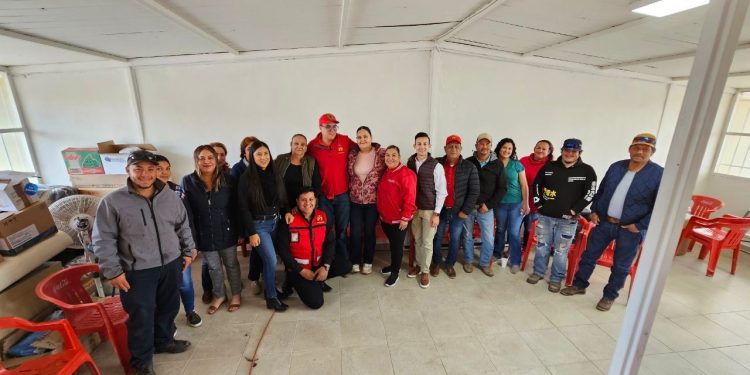 Ramon Flores toma protesta a nuevos comités municipales del PT en Santa Cruz, Ímuris y Santa Ana