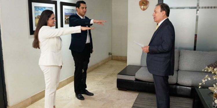 CÉLIDA LÓPEZ ES LA NUEVA JEFA DE OFICINA DEL GOBIERNO DEL ESTADO