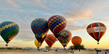 Conviven miles de visitantes en inicio del Fedtival del Globo