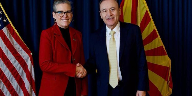 Alfonso Durazo se reúne con Katie Hobbs para hablar sobre tema garita Lukeville-Sonoyta  &nbsp;