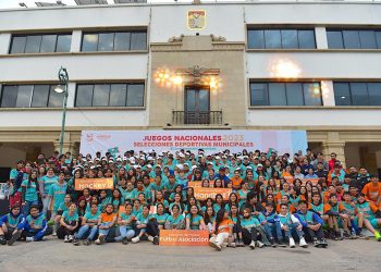 ABANDERA ANTONIO ASTIAZARÁN A DEPORTISTAS QUE REPRESENTARÁN A HERMOSILLO EN LA ETAPA ESTATAL DE JUEGOS NACIONALES CONADE 2023&nbsp;