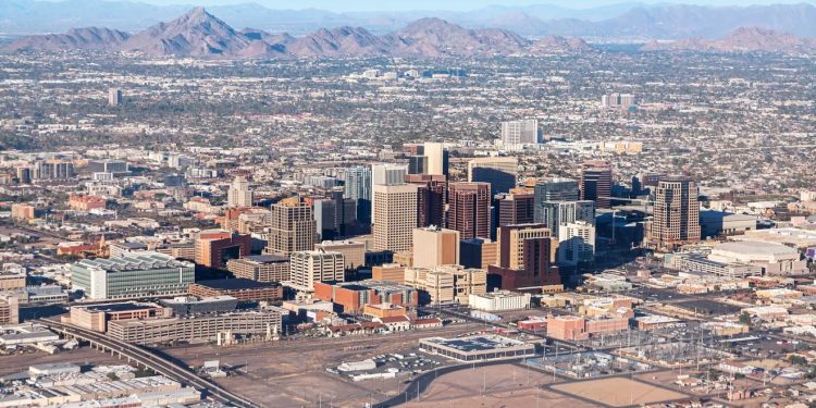 HASTA EL MOMENTO 12 MUERTOS RELACIONADOS CON EL CALOR EN EL CONDADO DE MARICOPA