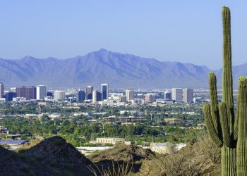CALOR EXTREMO Y POSIBILIDADES DE TORMENTAS MONZÓNICAS EN ARIZONA ESTA SEMANA