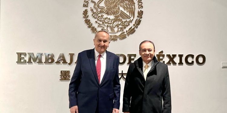 Concluye Gobernador gira de trabajo por China con proyectos de energías limpias y ahorro del agua