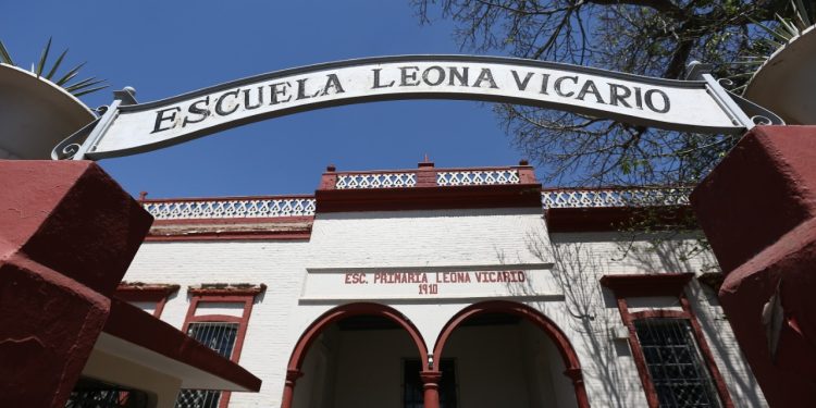 Aseguran autoridades educativas que la primaria Leona Vicario seguirá operando