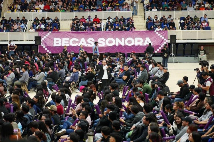 Encabeza Gobernador Durazo inicio de obras en parque industrial Kyungshin y beneficia a universitarios con becas en Cajeme