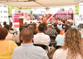 Presenta gobernador Alfonso Durazo programa Integral de Salud Animal