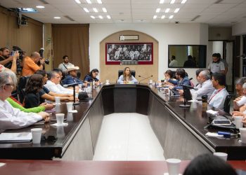 REALIZAN MESA DE TRABAJO EN MATERIA DE MOVILIDAD Y SEGURIDAD VIAL