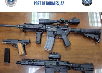 CONFISCAN EN NOGALES, ARIZONA ARMAS Y VEHÍCULOS CON DESTINO A MÉXICO