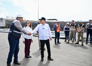 Recorre Gobernador avances de Modernización del Puerto y carretera Guaymas – Chihuahua 