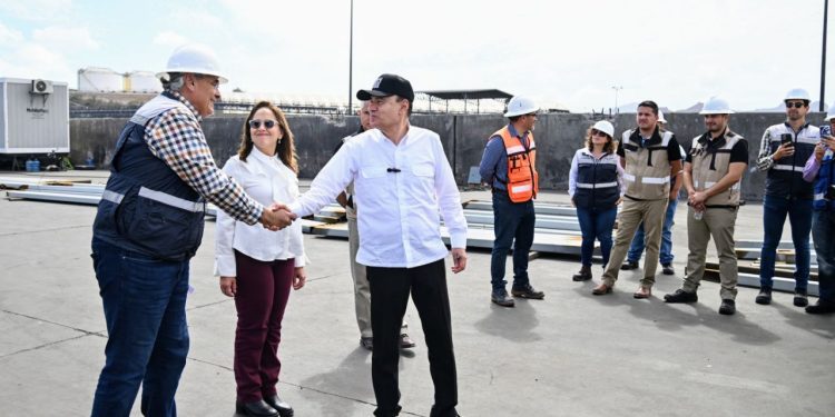 Recorre Gobernador avances de Modernización del Puerto y carretera Guaymas – Chihuahua