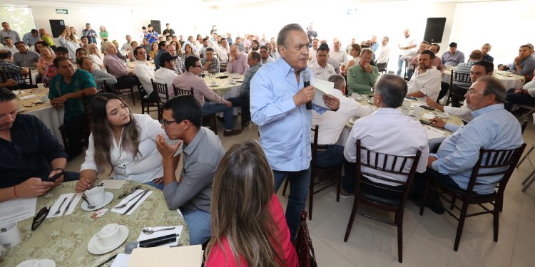 Hermano del Gobernador de Morena en Baja California Sur, junto a 24 agrupaciones de la sociedad civil de Cajeme, se suman a Beltrones