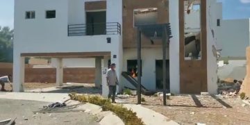 Confirma Toño Astiazarán auxilio a familia afectada por explosión de casa