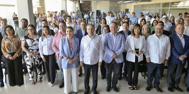 IMPULSAMOS TALENTO PROFESIONAL DE JÓVENES COMO PARTE DE LA ESTRATEGIA DEL PLAN SONORA: ALFONSO DURAZO
