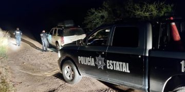 Recupera Policía Estatal vehículo despojado en la carretera Magdalena-Ímuris