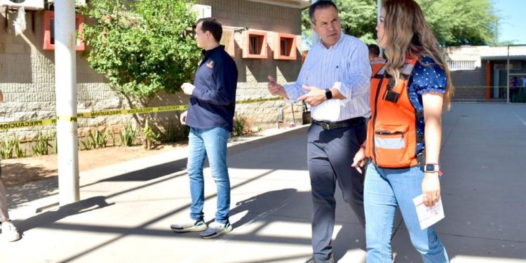 Supervisa Toño Astiazarán rehabilitación de Centros Hábitat