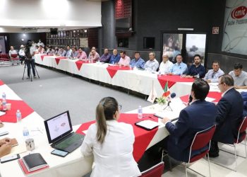Firma CMIC Sonora convenio de colaboración con CECOP
