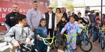 Beneficia gobernador Durazo a familias de la sierra con operativo navideño