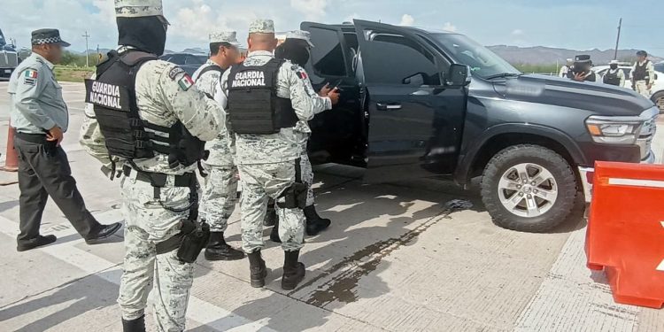 DETIENEN A PRESUNTO LÍDER DEL GRUPO CRIMINAL “LOS SALAZAR” EN GUAYMAS