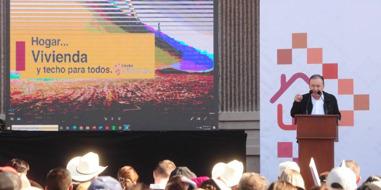 NUESTRO COMPROMISO ES DAR CERTEZA JURÍDICA Y VIVIENDA DIGNA A QUIENES MÁS LO NECESITAN: GOBERNADOR ALFONSO DURAZO&nbsp;