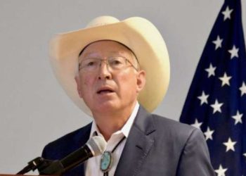 ES NECESARIO ACTUAR CONTRA LOS CÁRTELES: KEN SALAZAR
